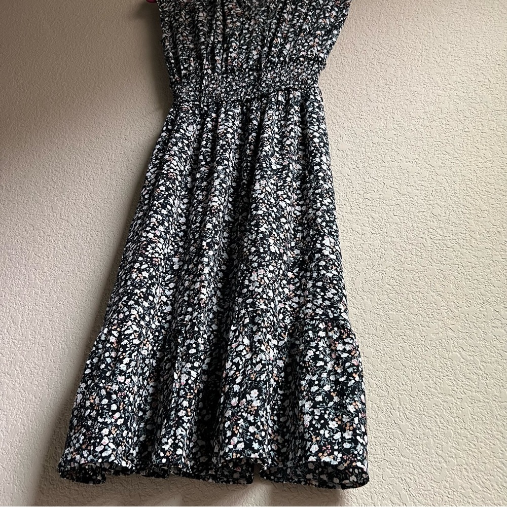 Rails Ashlyn Smocked Waist Midi Dress In Ivy Ditsy Floral Black White, XS - Picture 15 of 16